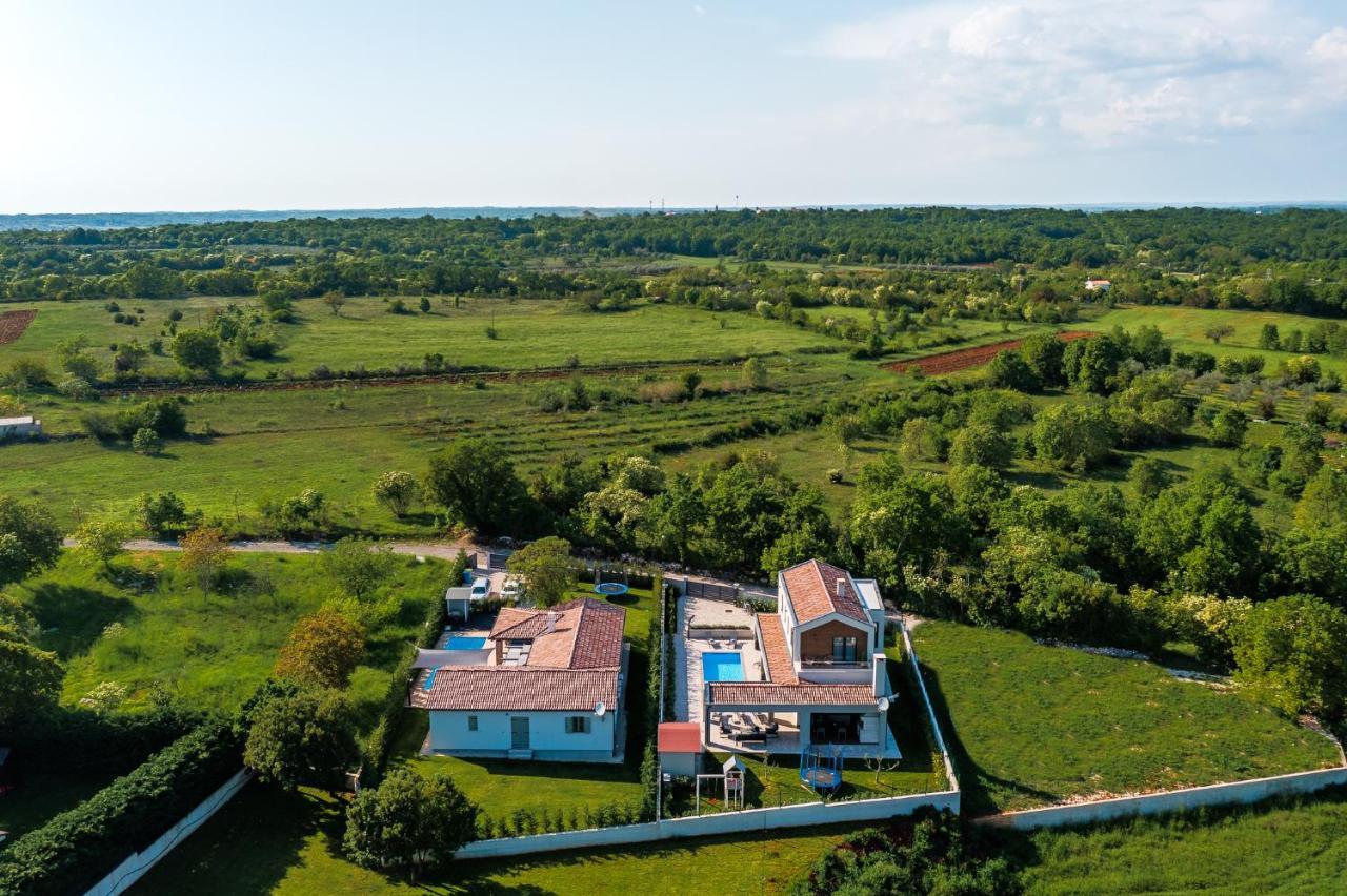 Villa Nobu Mali Vareški Kültér fotó