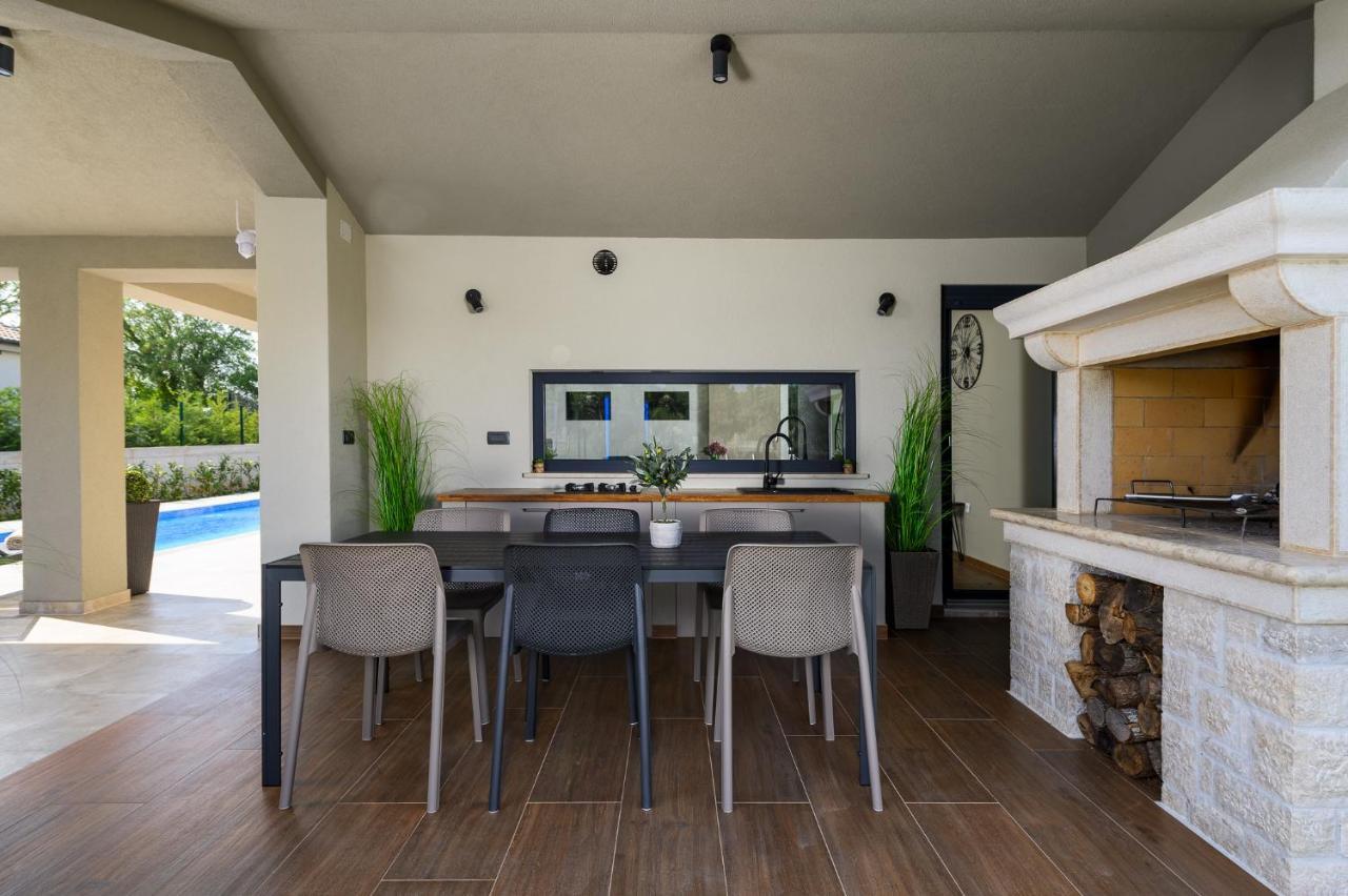 Villa Nobu Mali Vareški Kültér fotó